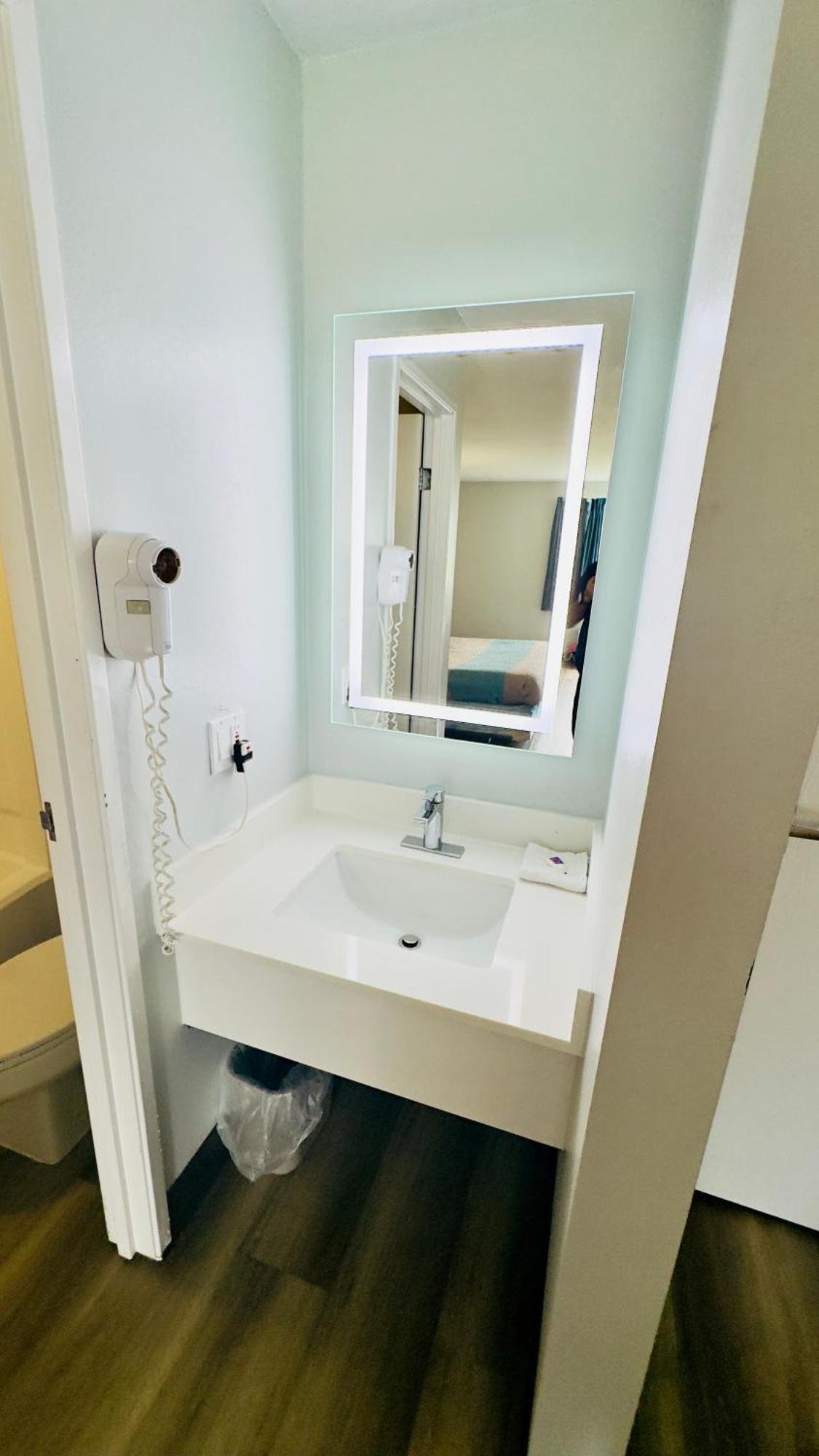 Motel 6 Mcgraw, Ny - Cortland Bagian luar foto